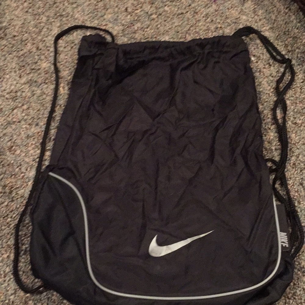 Nike drawstring bag